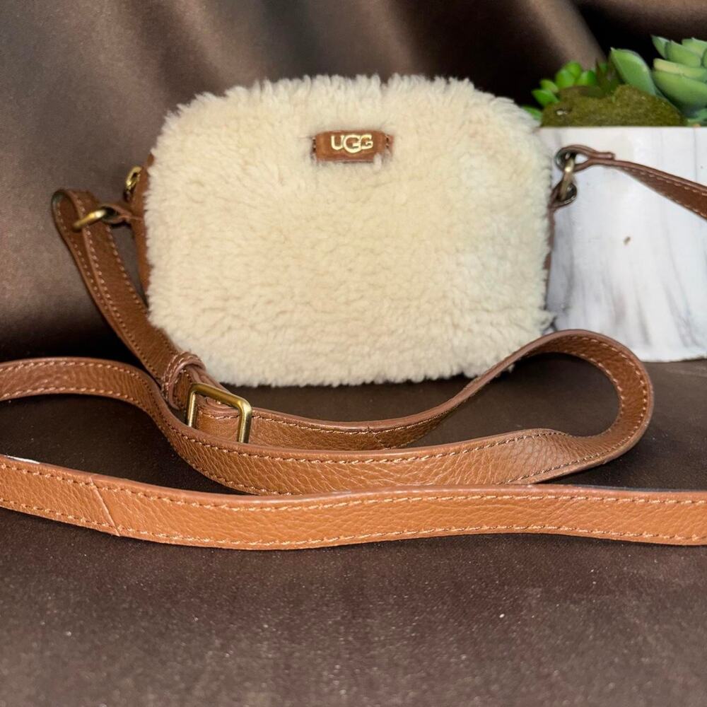 UGG Cream Sherpa Crossbody Bag Brown Leather Strap Mini Purse 8” x 5”